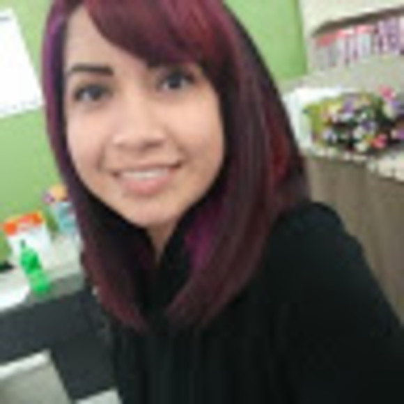 Meet your Posher, Deelea - Picture 1 of 1